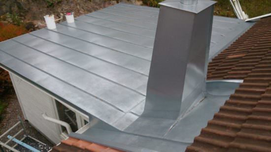 Renovering vid Takläckage Hus. Tallkrogen Dalen