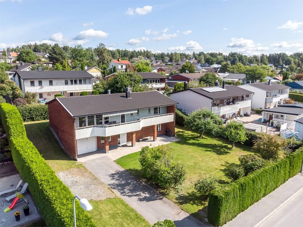 Skorstensrenovering & Takreparation tegelpannor. Uppsala